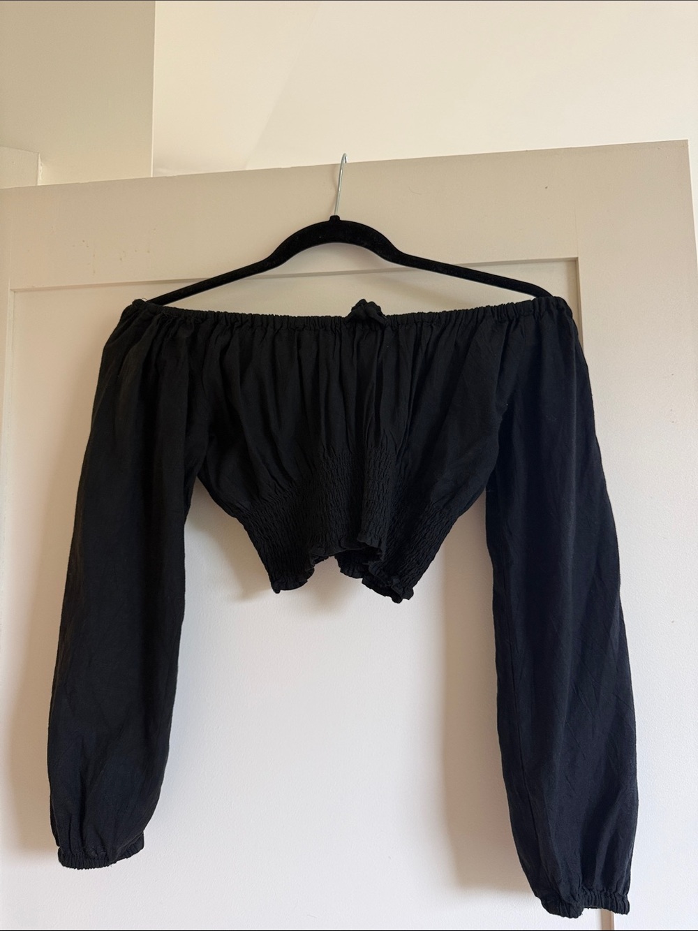 Brandy Melville Black Off-Shoulder Long Sleeve Crop Top